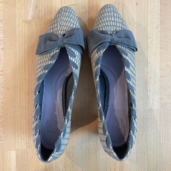 Johnston & Murphy NEW Gorgeously Retro Pumps - Picture 7 of 9